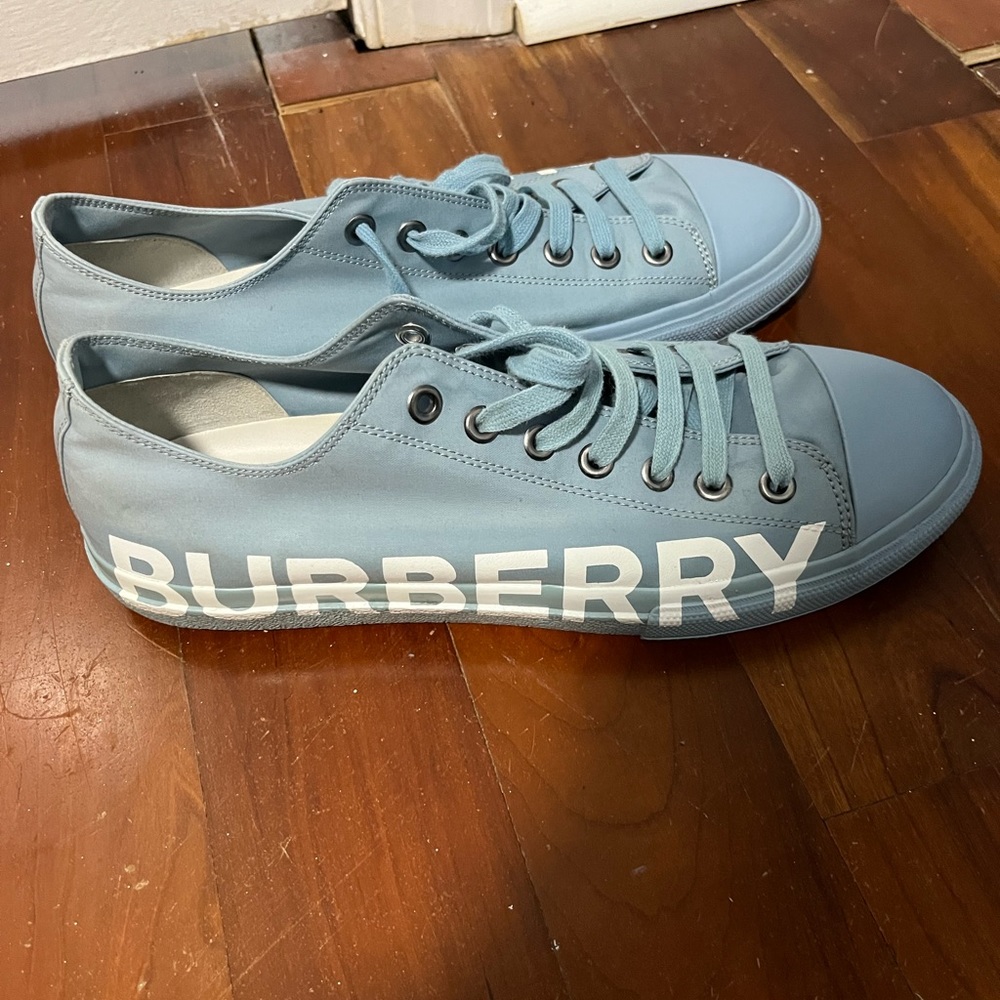 Burberry mens leather shoes